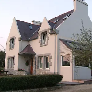  Bed & Breakfast Les De Kermenguy